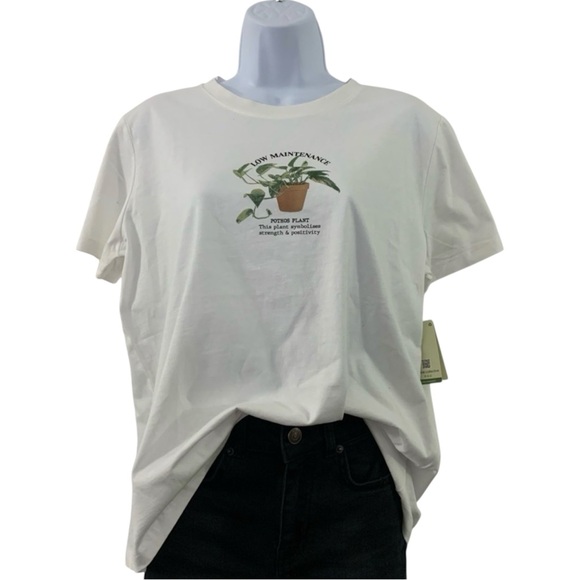 Ardene Tops - White Minimalist Graphic Tee